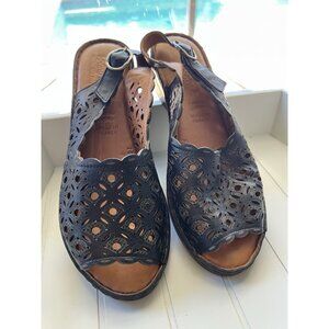 Spring Step Belizana Wedge Sandals EUR 39 Womens Size 8 Perforated Black Leather